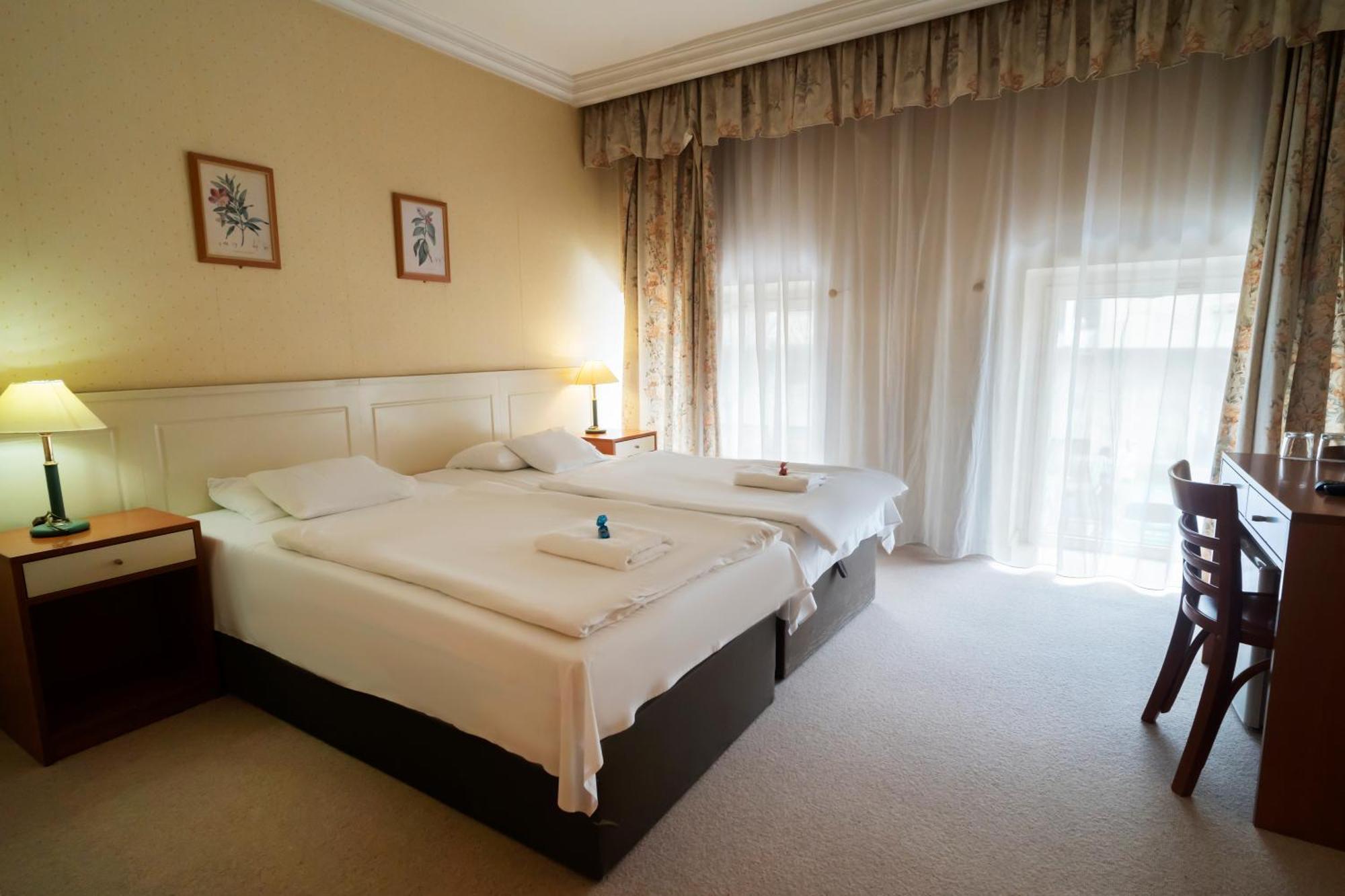 Korona Hotel Nyíregyháza المظهر الخارجي الصورة