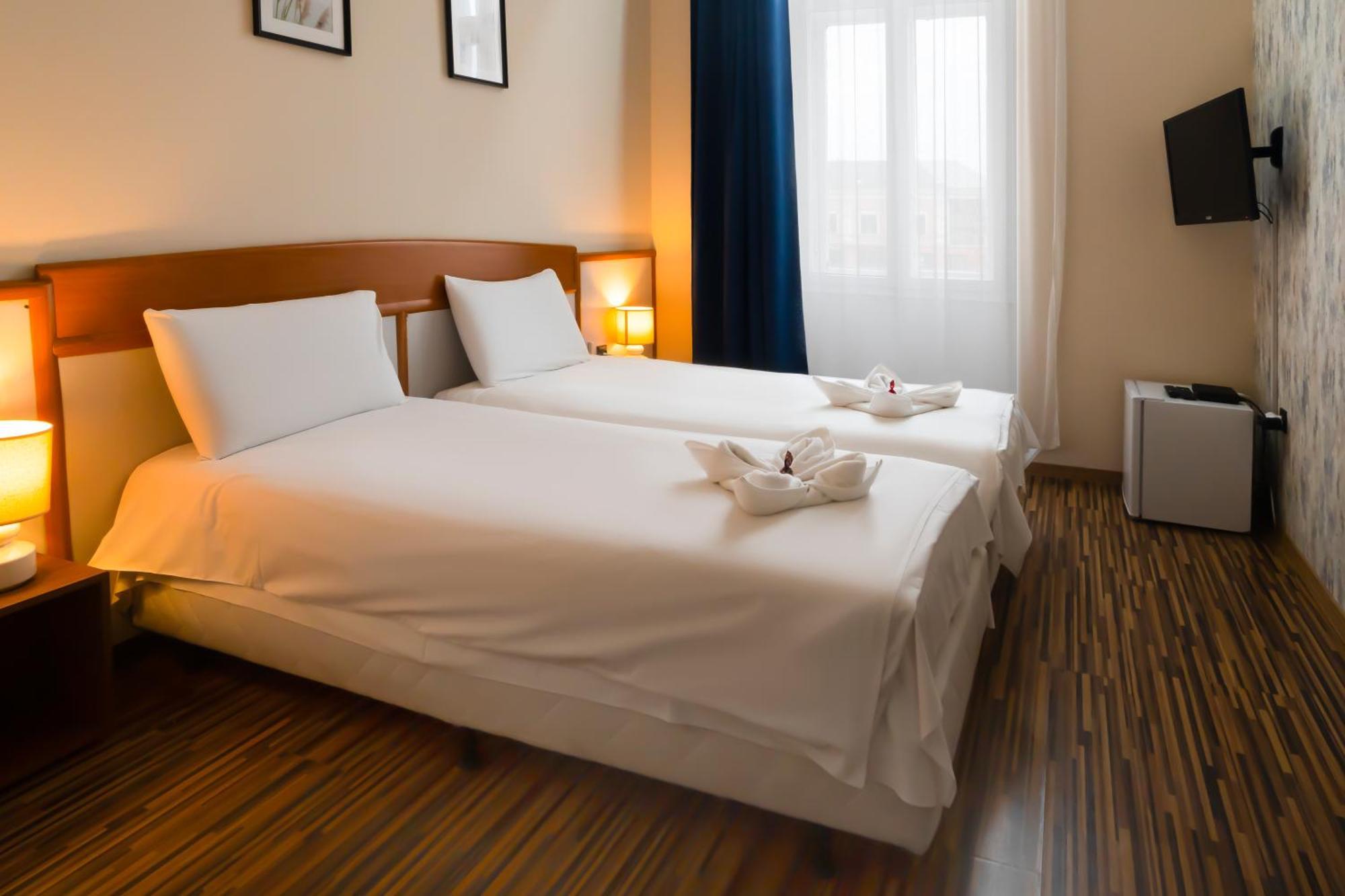 Korona Hotel Nyíregyháza المظهر الخارجي الصورة