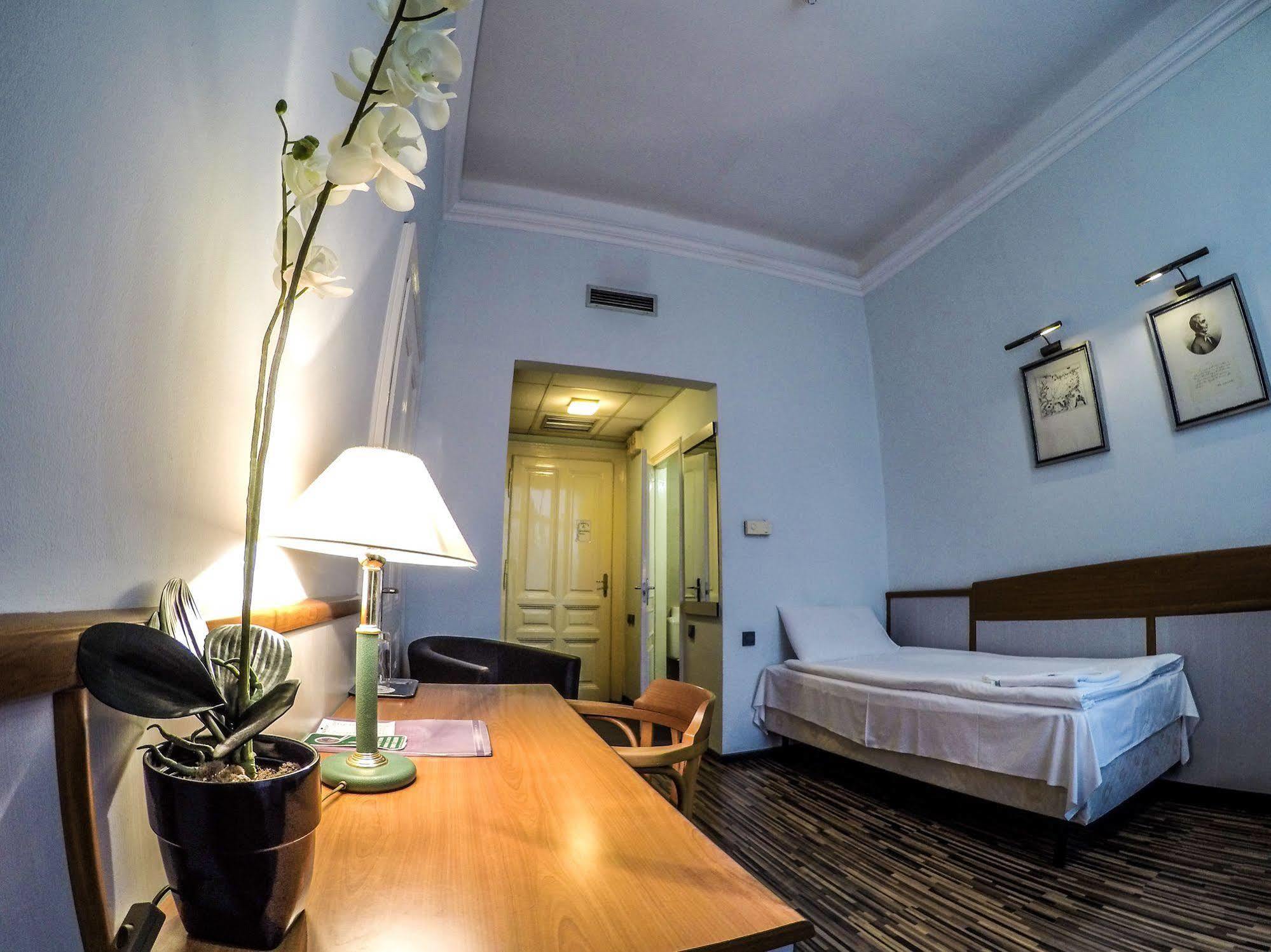 Korona Hotel Nyíregyháza المظهر الخارجي الصورة
