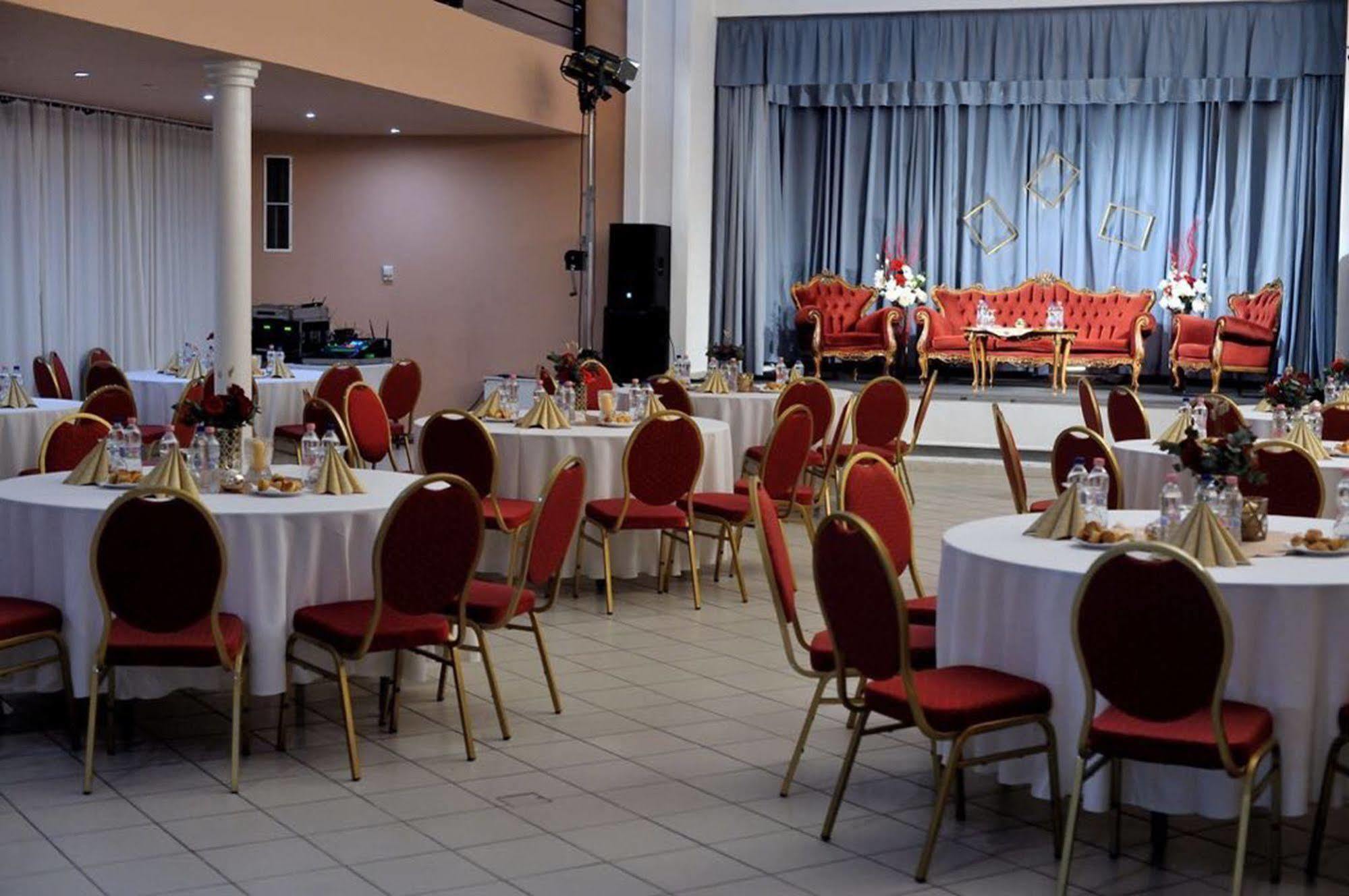 Korona Hotel Nyíregyháza المظهر الخارجي الصورة
