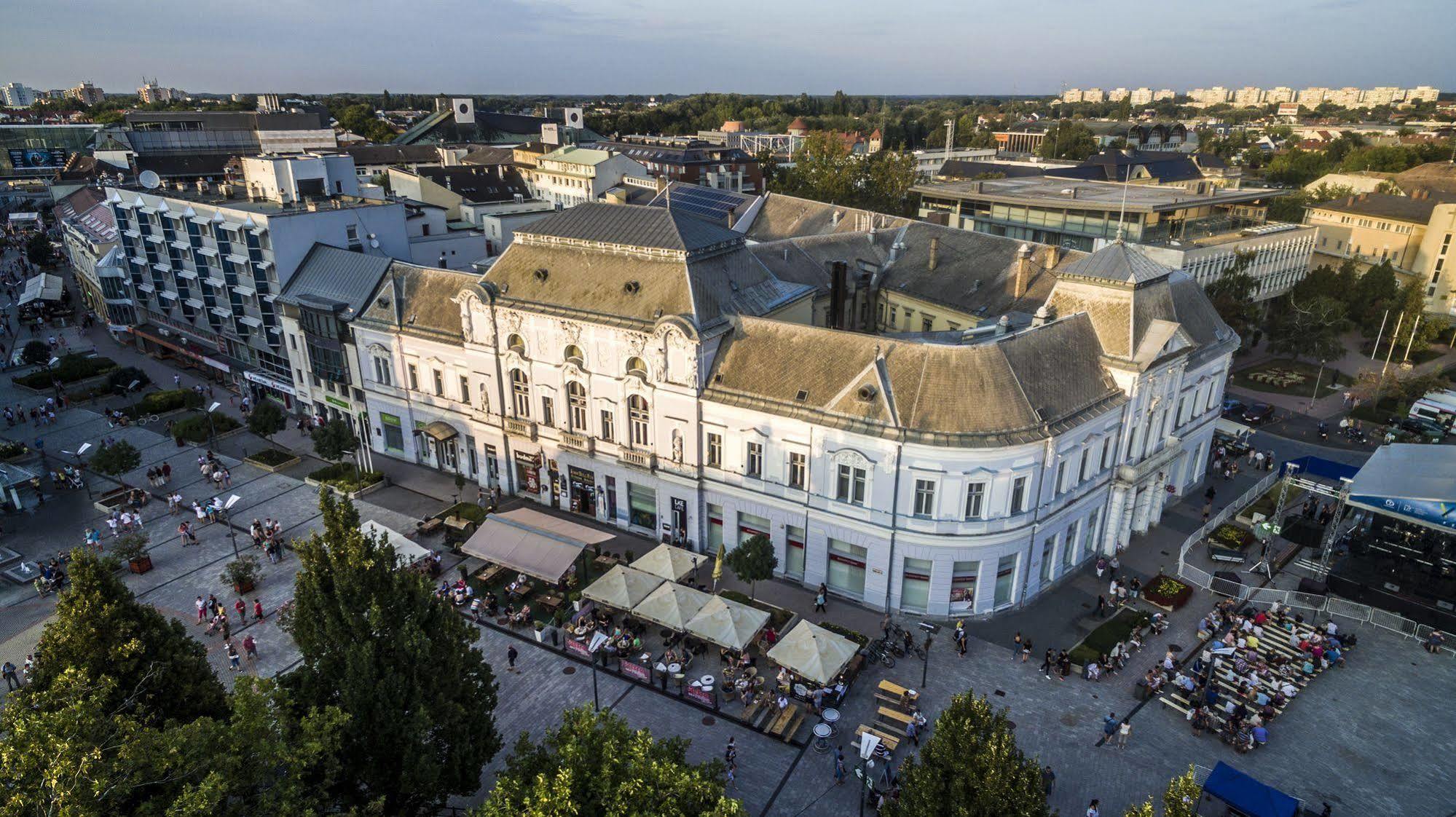 Korona Hotel Nyíregyháza المظهر الخارجي الصورة